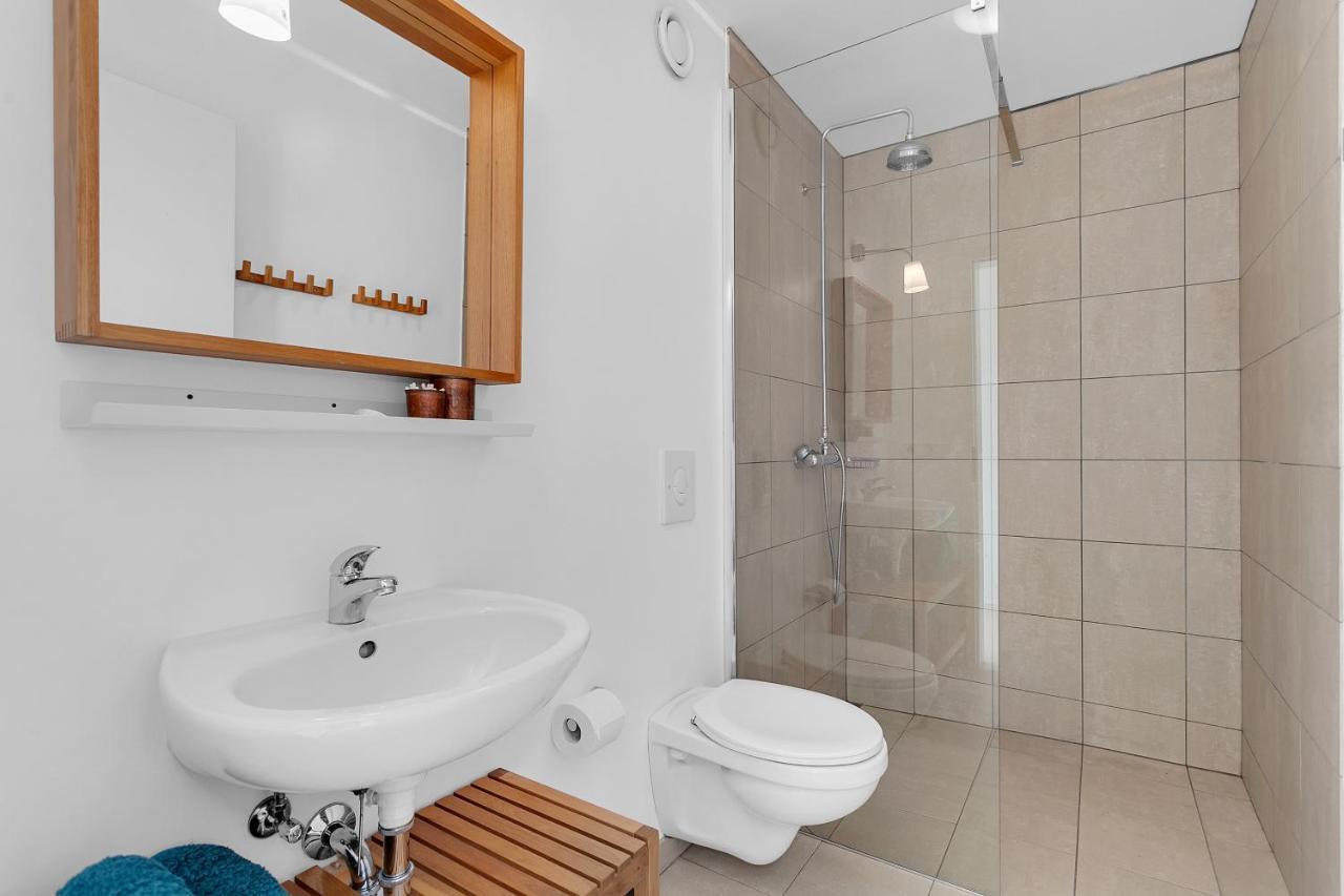 Eyvindarholt Guesthouse Álftanes Екстериор снимка