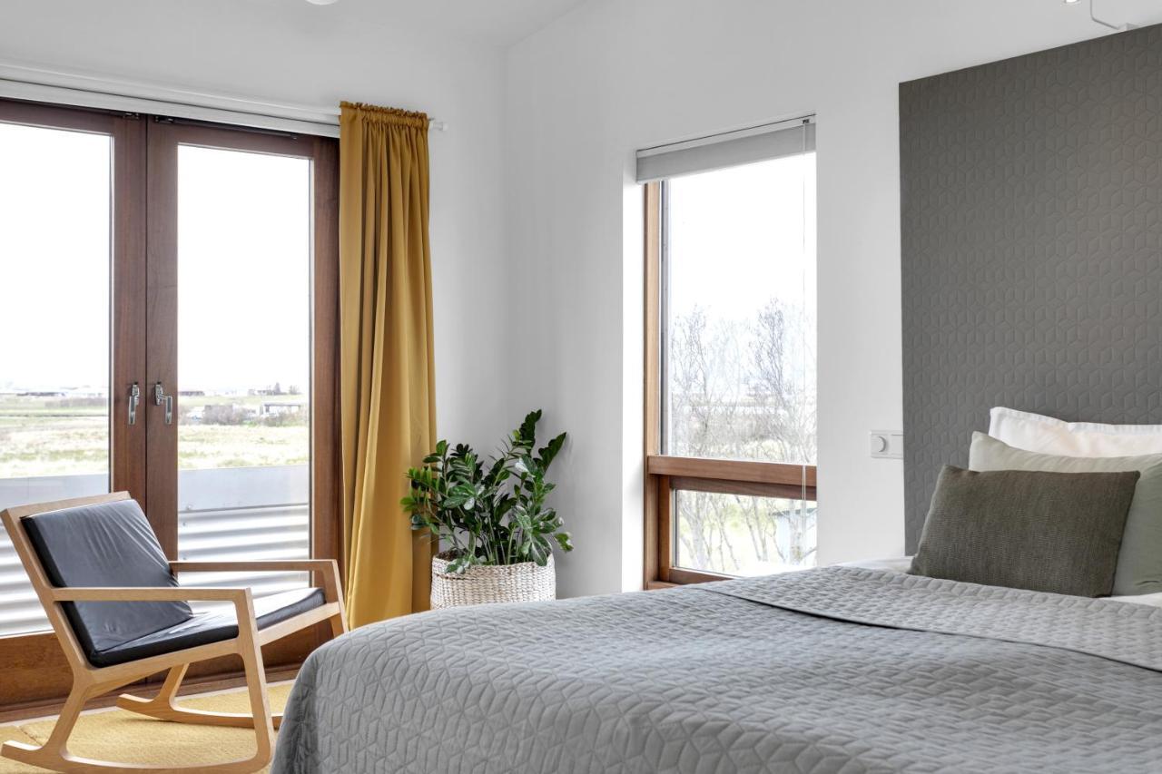 Eyvindarholt Guesthouse Álftanes Екстериор снимка