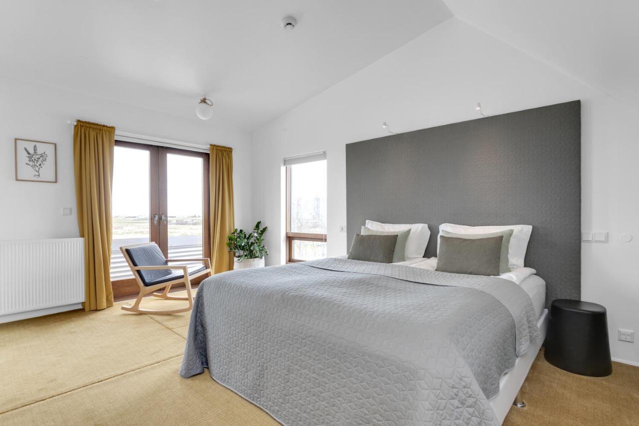 Eyvindarholt Guesthouse Álftanes Екстериор снимка