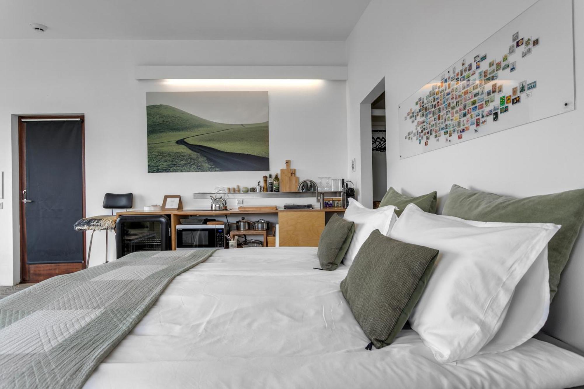 Eyvindarholt Guesthouse Álftanes Екстериор снимка