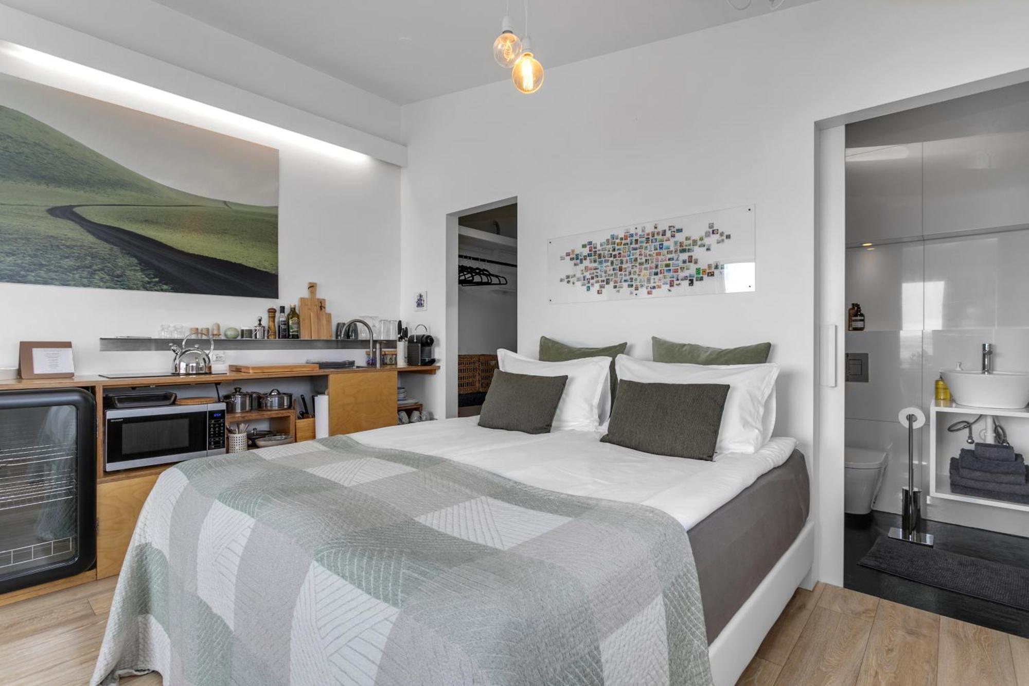 Eyvindarholt Guesthouse Álftanes Екстериор снимка