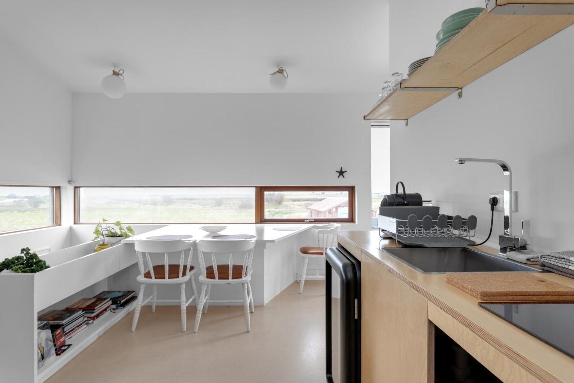 Eyvindarholt Guesthouse Álftanes Екстериор снимка