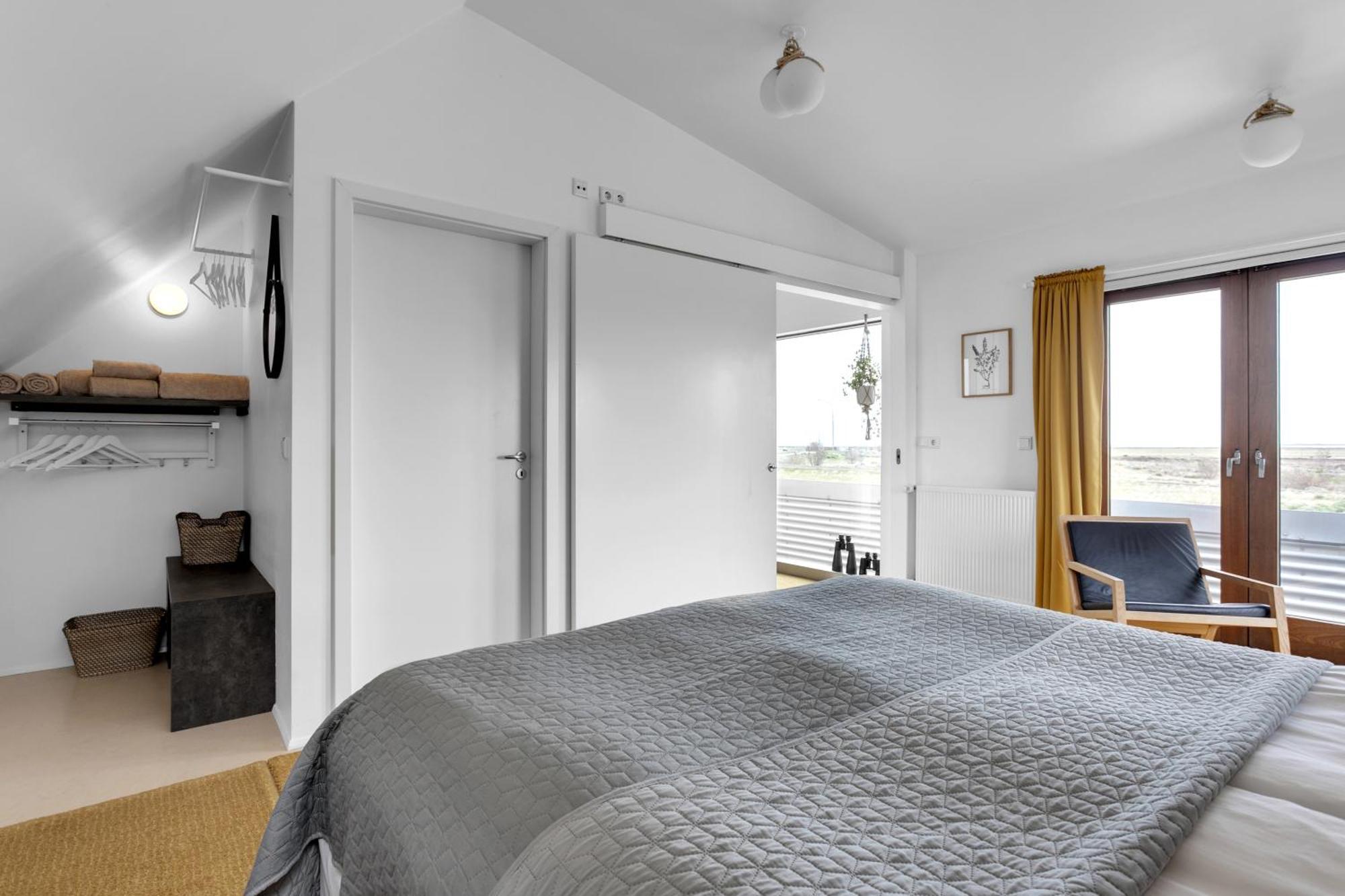 Eyvindarholt Guesthouse Álftanes Екстериор снимка