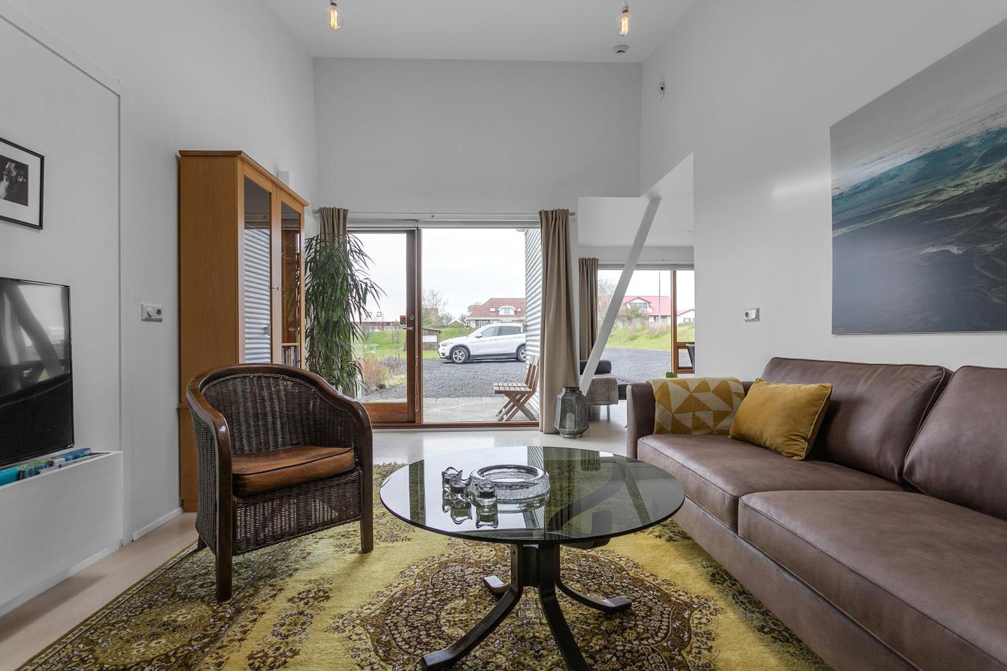 Eyvindarholt Guesthouse Álftanes Екстериор снимка